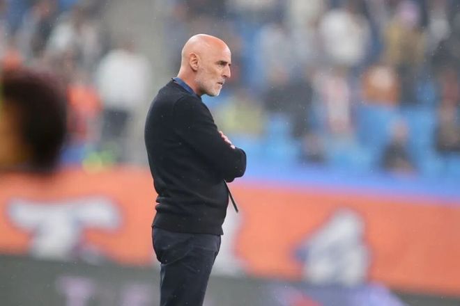 海港亚冠继续垫底！跨季9战不胜，队史首负武里南，延续3魔咒